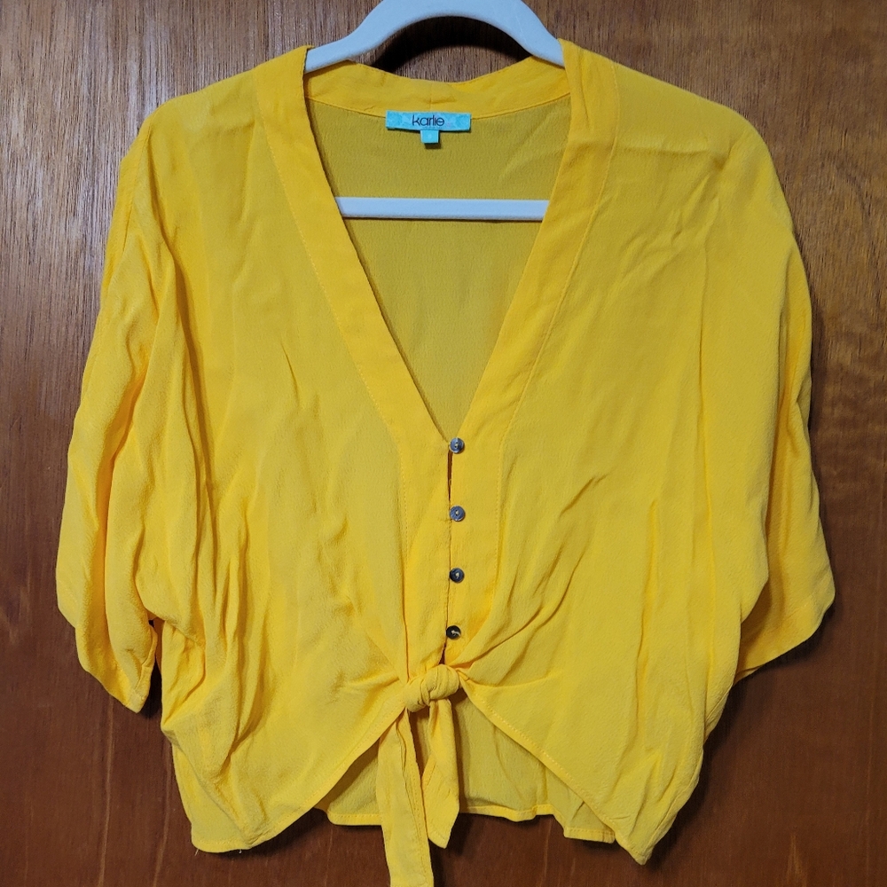 Karlie Yellow V-Neck Tie Front Blouse Size Small (46)